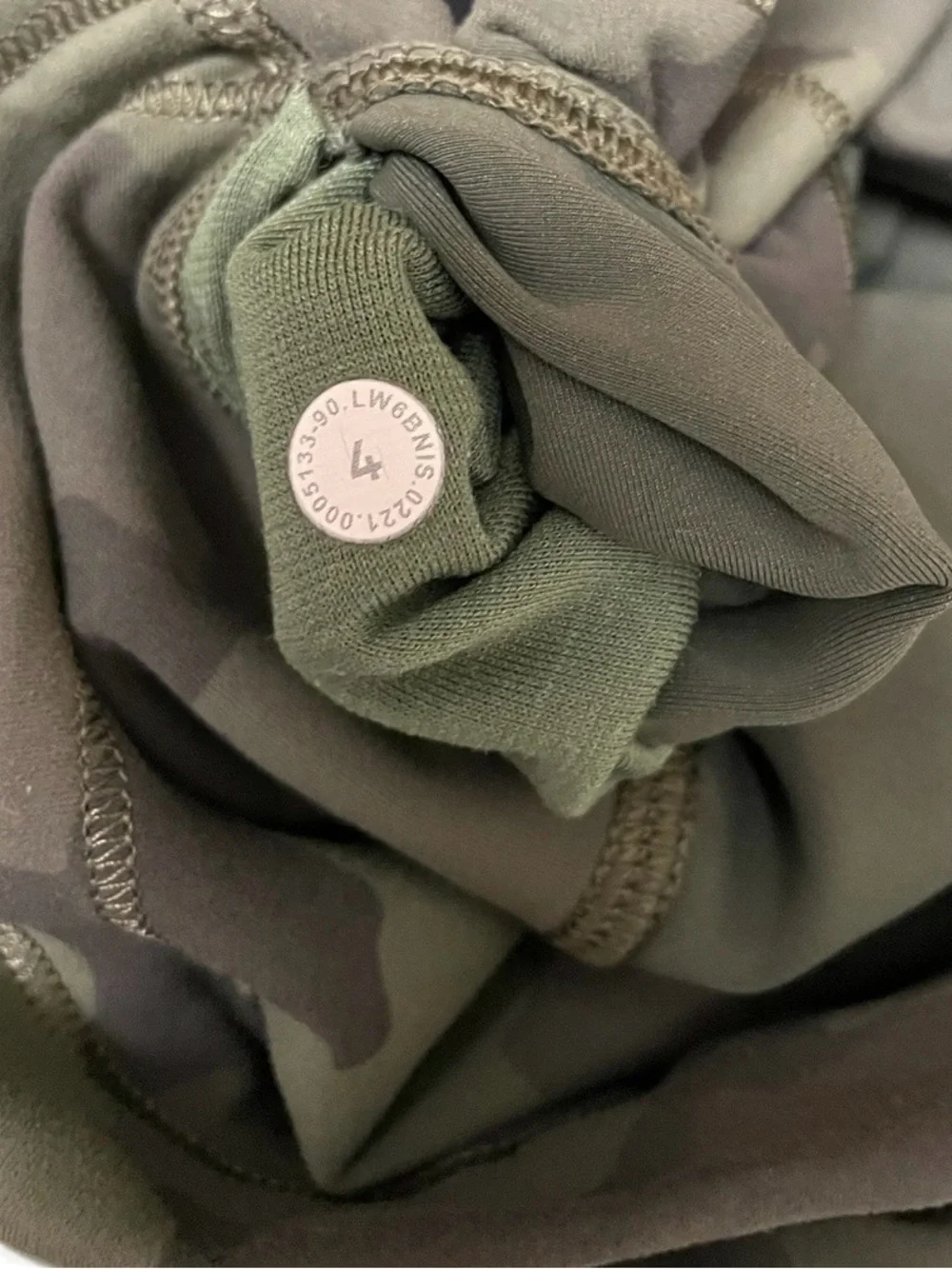 Lululemon wunder train crop legging 23” heritage camo green